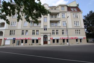 Lokal użytkowy - widok od ulicy